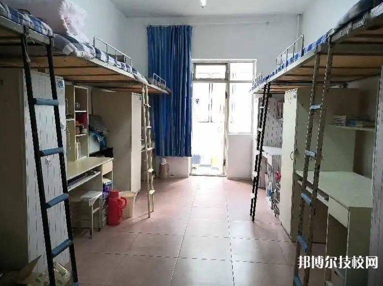 重慶蜀都職業(yè)技術(shù)學(xué)校2022年宿舍條件