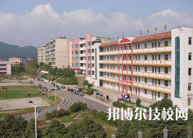 麻江中等職業(yè)學校2022年報名條件、招生要求、招生對象