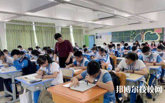 赫章縣中等職業(yè)學(xué)校2022年招生辦聯(lián)系電話