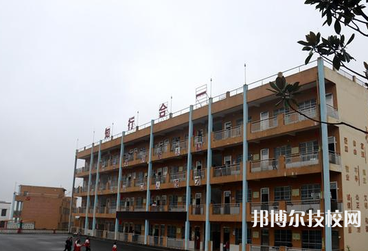 畢節(jié)工業(yè)學(xué)校2022年宿舍條件