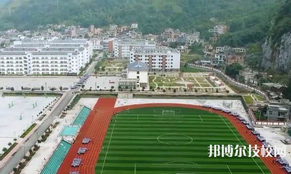 紫云苗族布依族自治民族職業(yè)技術(shù)中學(xué)2022年報(bào)名條件、招生要求、招生對(duì)象