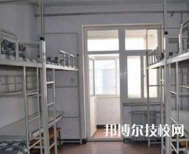 保定財(cái)貿(mào)學(xué)校2022年宿舍條件