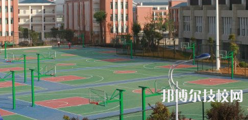 畢節(jié)市第一技工學校2022年招生辦聯(lián)系電話