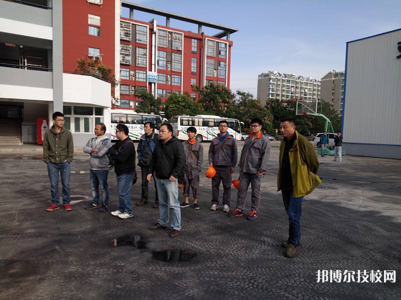 南京新港中等專業(yè)學校網(wǎng)站網(wǎng)址