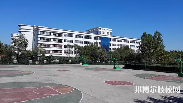 秦皇島大東職業(yè)學(xué)校2022年招生辦聯(lián)系電話