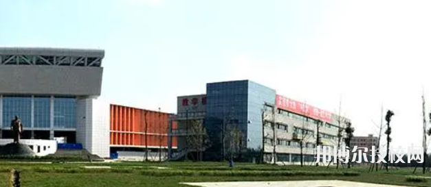 西翔航空學(xué)院2022年招生辦聯(lián)系電話