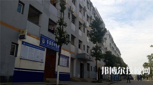 四川蒼溪職業(yè)高級(jí)中學(xué)2022年宿舍條件