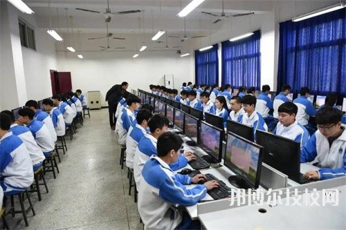 四川蒼溪職業(yè)高級中學(xué)2022年招生辦聯(lián)系電話