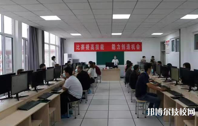 保定市清苑區(qū)職業(yè)技術(shù)教育中心2022年招生辦聯(lián)系電話