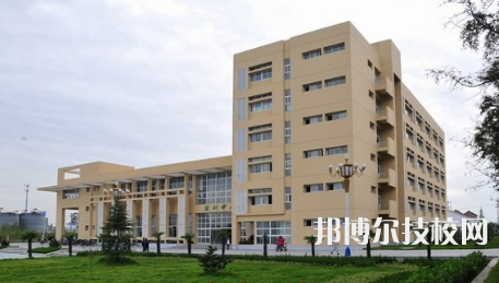 辛集市第二職業(yè)技術(shù)學(xué)校地址在哪里