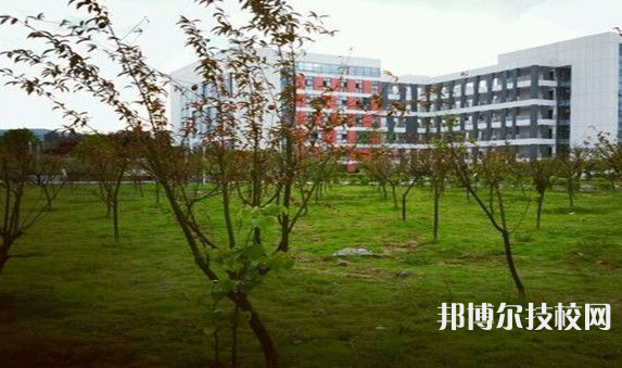 黔南民族幼兒師范高等?？茖W校(中職部)2022年招生辦聯(lián)系電話