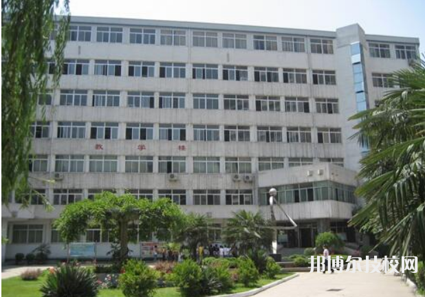 陜西省商貿(mào)學(xué)校2023年招生辦聯(lián)系電話