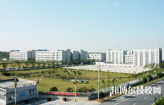 貴州2022年初中畢業(yè)可以去讀什么中專學(xué)校