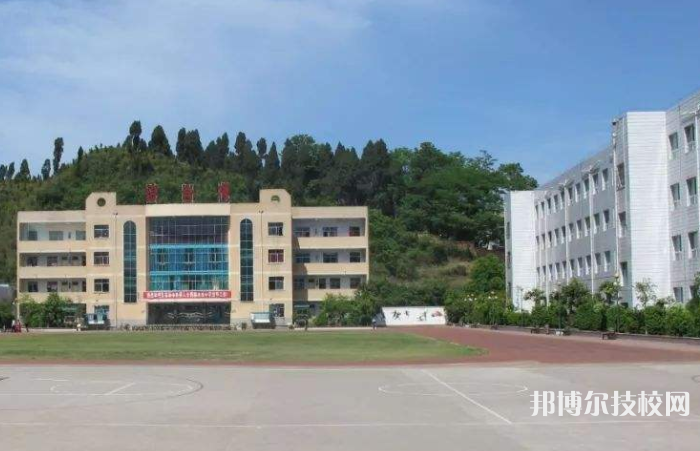 黔西市水西中等職業(yè)學(xué)校2022年學(xué)費(fèi)、收費(fèi)多少