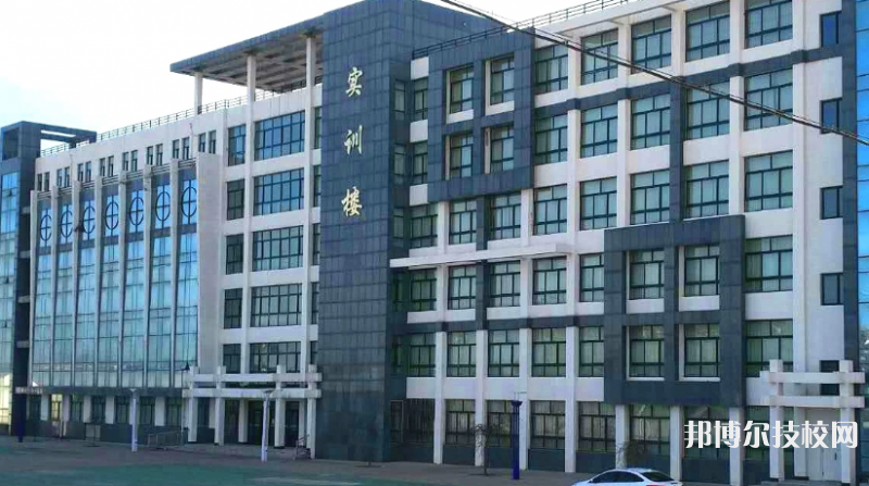 榆林益友能源化工技術(shù)學(xué)校2023年招生辦聯(lián)系電話