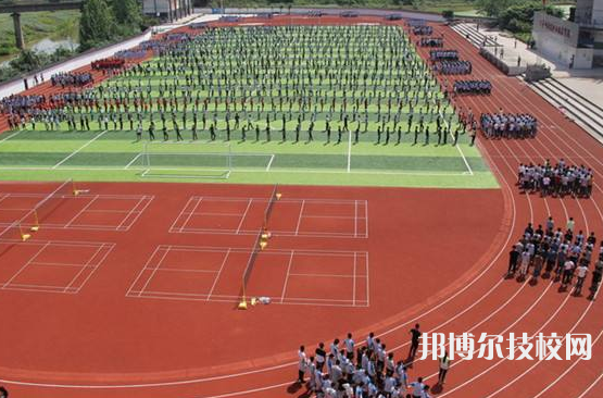 初中生怎么讀中專