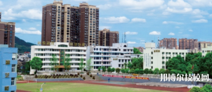 四川省閬中江南高級(jí)職業(yè)中學(xué)2022年學(xué)費(fèi)、收費(fèi)多少