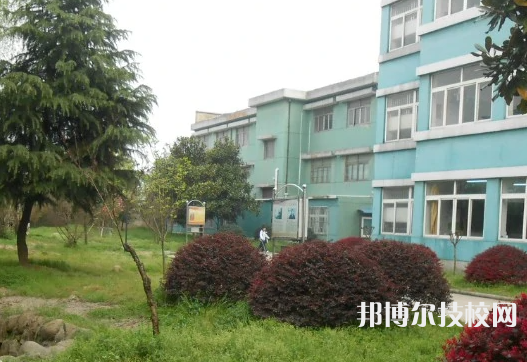 新市職業(yè)高級中學(xué)2