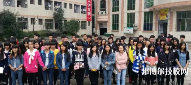 達州風華職業(yè)技術學校地址在哪里