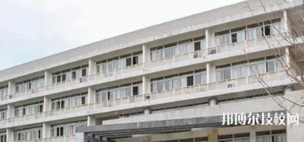 岳池縣白廟職業(yè)中學(xué)校2022年報(bào)名條件、招生要求、招生對(duì)象