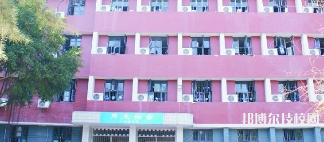 廣安市第一職業(yè)高中學(xué)校2022年宿舍條件