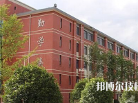 貴州2022年初中畢業(yè)女生上什么中專學校好