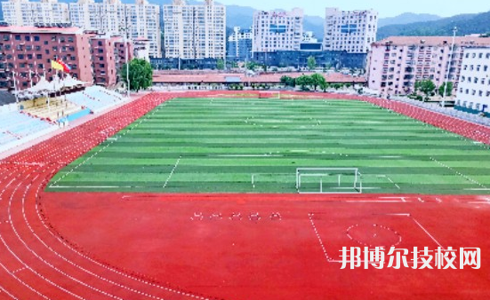 青龍職教中心2022年學(xué)費(fèi)、收費(fèi)多少