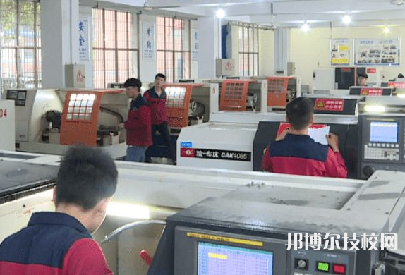 貴州2022年初中畢業(yè)女生讀什么中專學(xué)校好