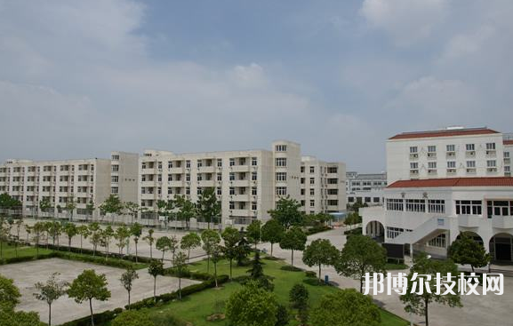 貴州2022年現(xiàn)在讀什么中專學(xué)校好