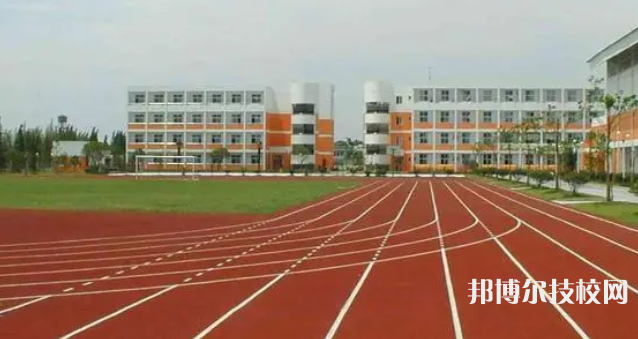 貴州2022年男生上什么中專學(xué)校比較好