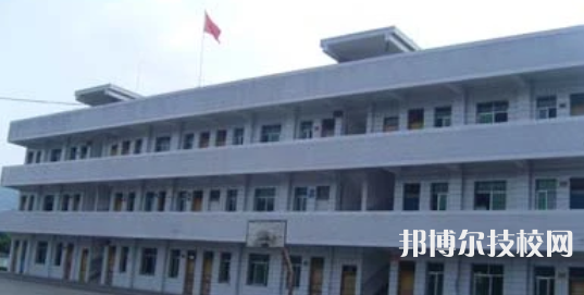 四川2022年女生適合計(jì)算機(jī)學(xué)校嗎