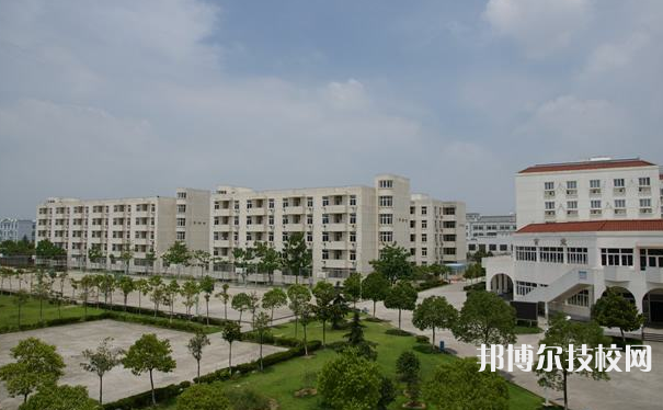 晉州職業(yè)技術(shù)中學2022年報名條件、招生要求、招生對象