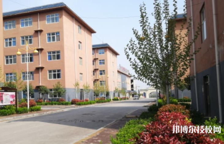 貴州2022年高中畢業(yè)可以讀中專學(xué)校嗎