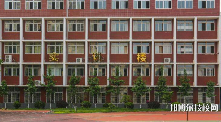貴州2022年初中畢業(yè)上什么中專學(xué)校好