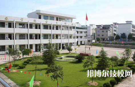 貴州2022年中專學校學費多少錢