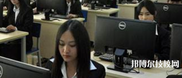 四川2022年女生學(xué)計算機(jī)學(xué)校好嗎
