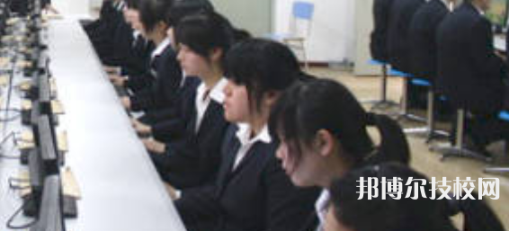 四川2022年現(xiàn)在計(jì)算機(jī)學(xué)校學(xué)什么專業(yè)好