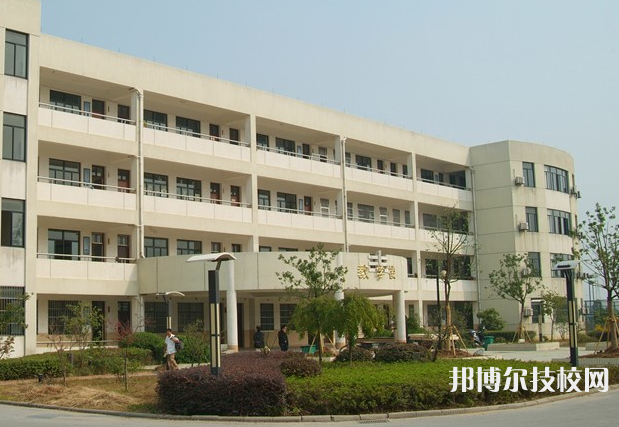 唐山公路技工學(xué)校網(wǎng)站網(wǎng)址