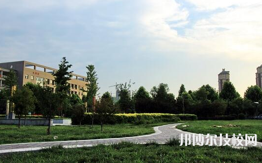 河北機(jī)電技工學(xué)校2022年報名條件、招生要求、招生對象