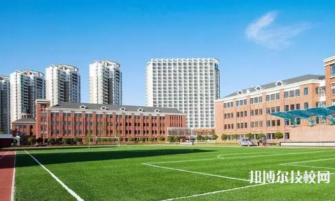 石家莊燕春技工學(xué)校怎么樣、好不好