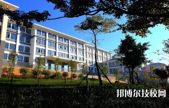 石家莊紡織技工學(xué)校地址在哪里