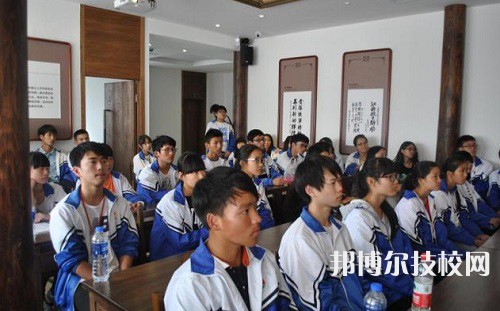  江蘇2022年讀中專好還是高中好