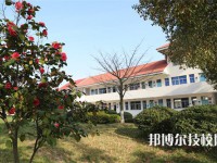 江蘇2022年中專學(xué)校畢業(yè)是什么文憑