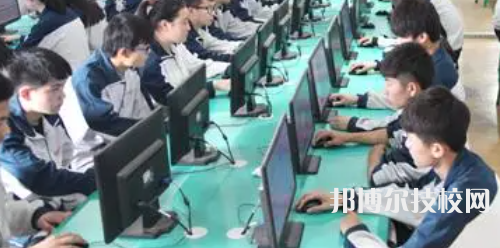四川2022年計算機學(xué)校是什么學(xué)校