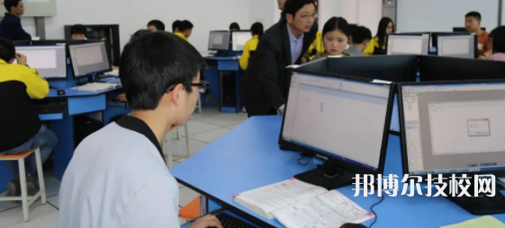 四川2022年讀計(jì)算機(jī)學(xué)校讀什么專業(yè)好