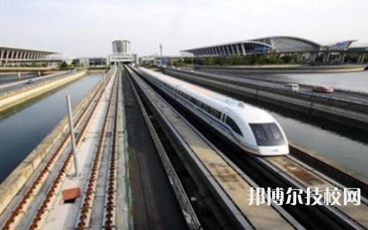 浙江2022年初中生能讀什么軌道交通學(xué)校