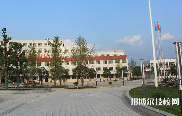 貴州2022年什么是中專和大專