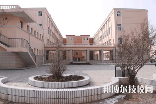 大新縣職業(yè)技術(shù)學(xué)校2023年招生辦聯(lián)系電話