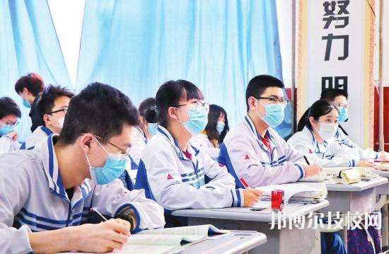 來賓職業(yè)教育中心學(xué)校2023年招生簡(jiǎn)章