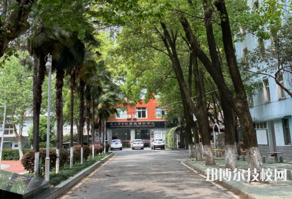 武漢城市英才技工學(xué)校1